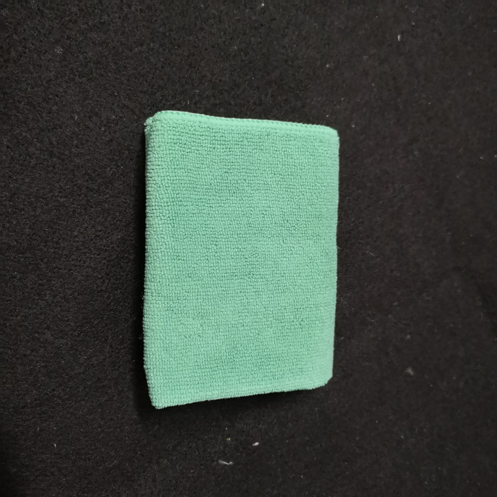 Microfiber cleaning cloth