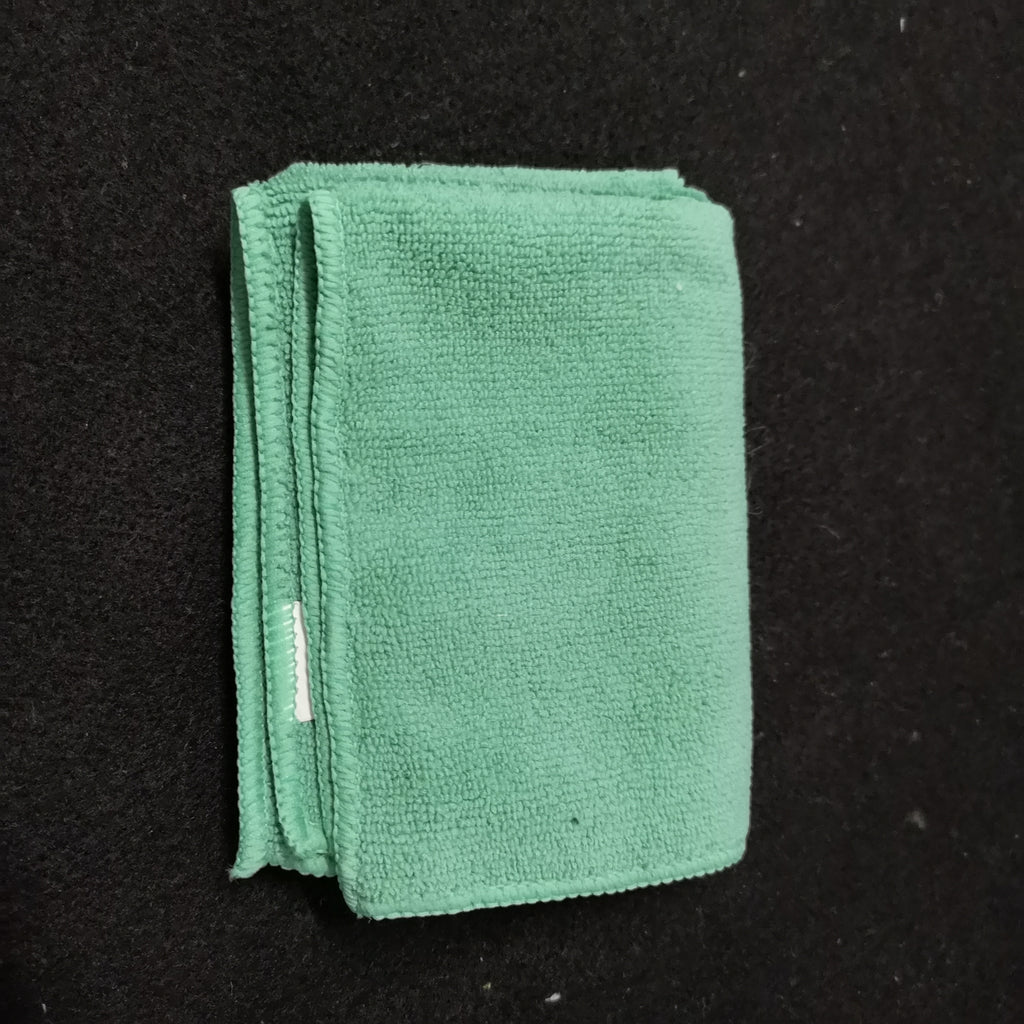 Microfiber cleaning cloth